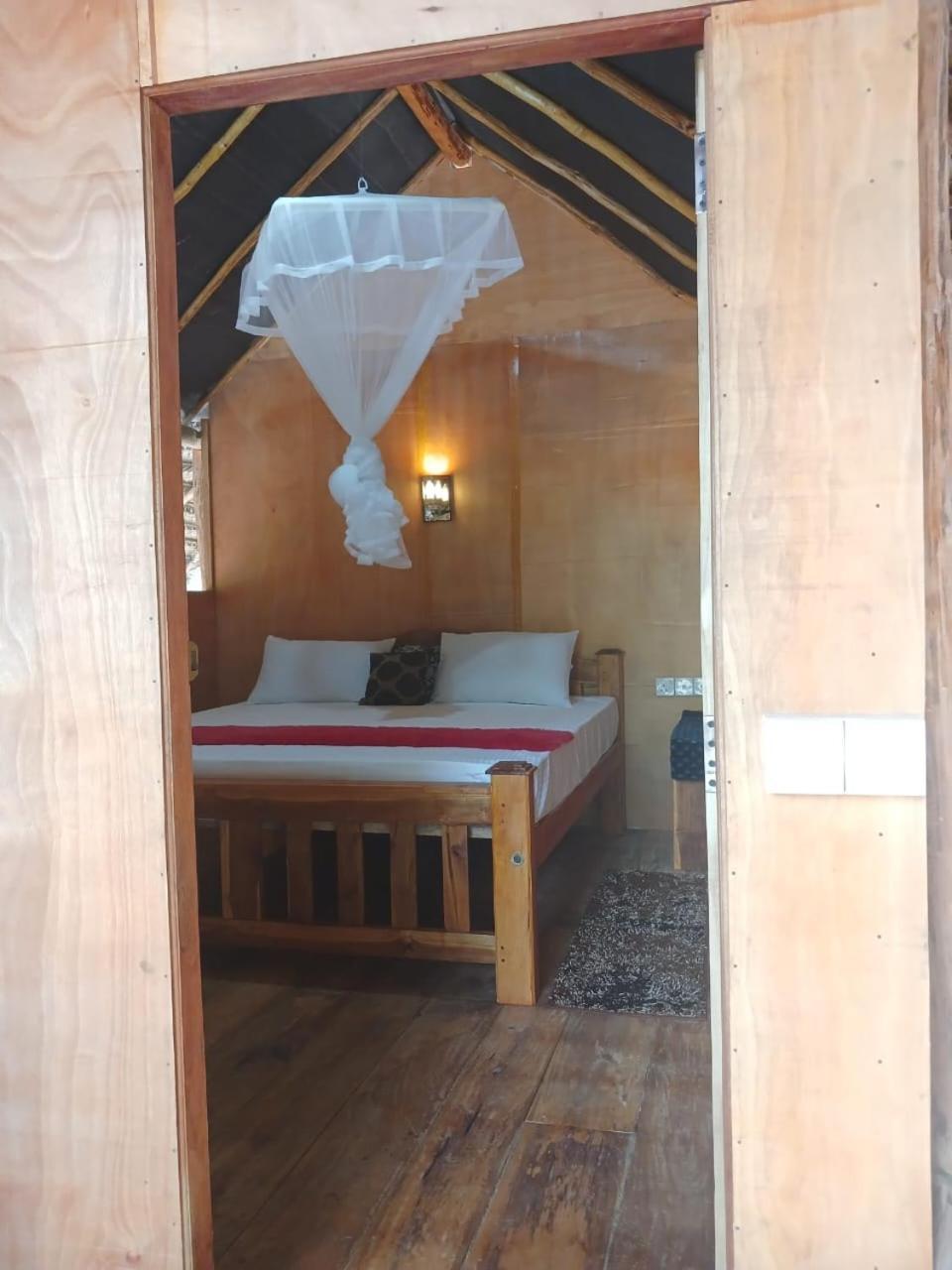 Апартаменти Pidurangala View Treehouse Сігірія Екстер'єр фото
