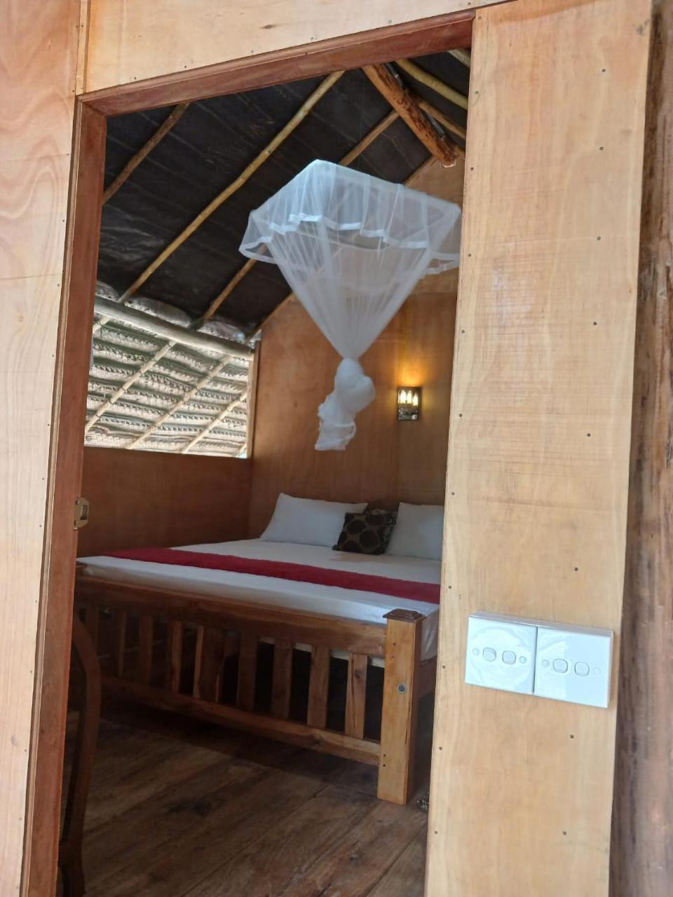 Апартаменти Pidurangala View Treehouse Сігірія Екстер'єр фото